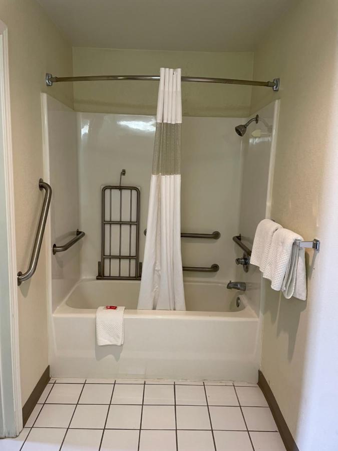 Econo Lodge Inn & Suites Sweetwater I-20 מראה חיצוני תמונה