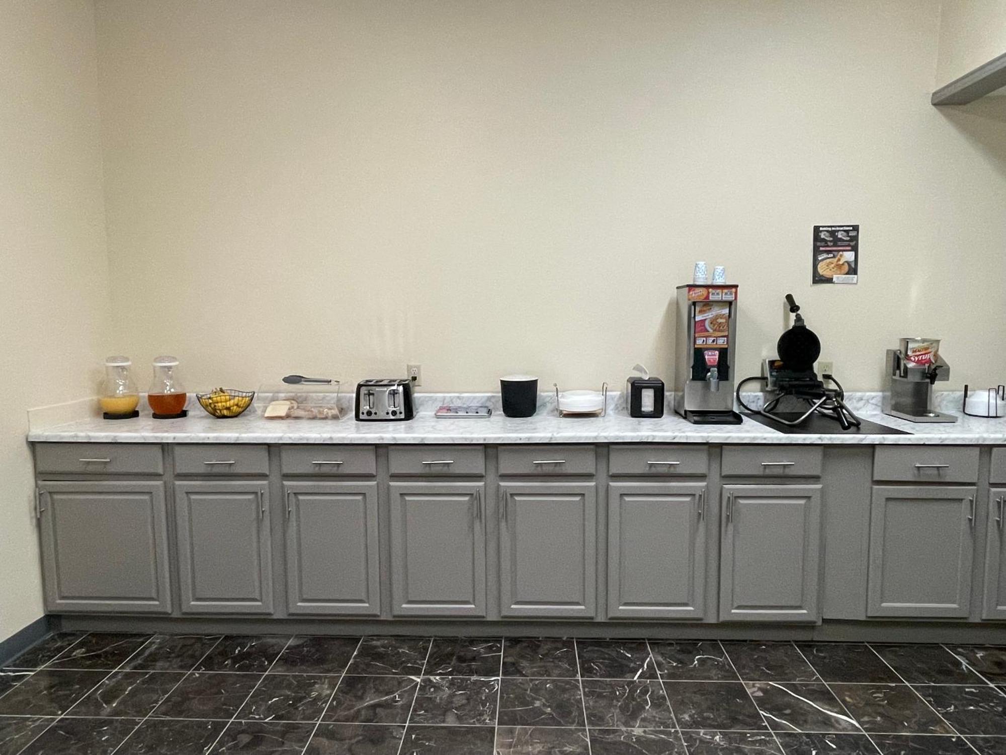 Econo Lodge Inn & Suites Sweetwater I-20 מראה חיצוני תמונה